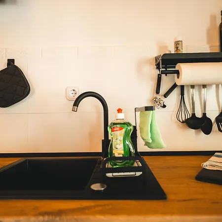 Black Tiger Seaside - Direkt Am * Garden